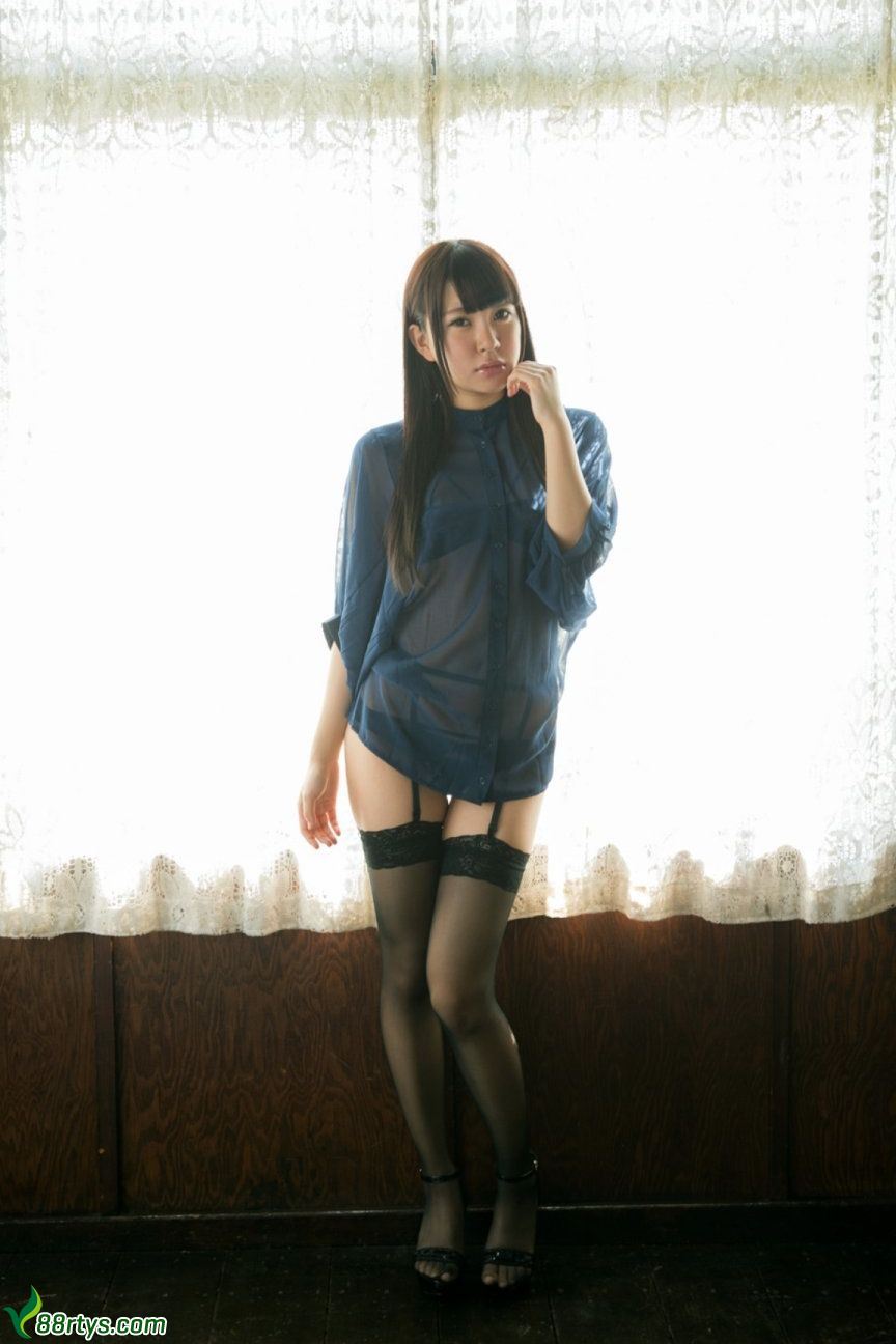 日本美女逢坂春菜Haruna Aisaka人体图片